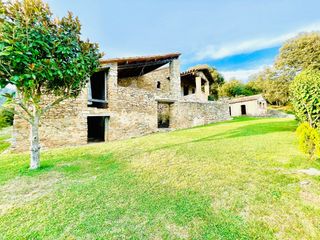 Rent Country house in Canet d´Adri. Casa rústica en canet d'adri - alquiler