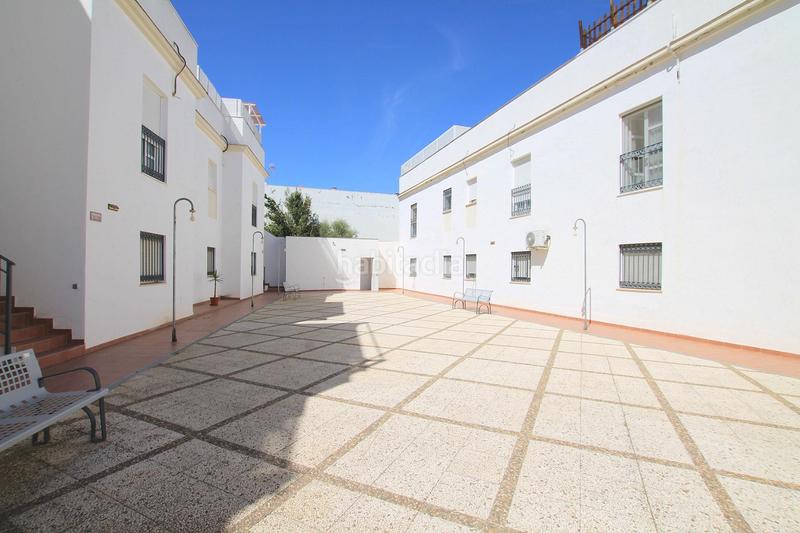 Foto b4203a80-bf1a-4860-b72a-a200d6ca8b01. Ground floor with parking in El Arenal - La Pólvora Dos Hermanas