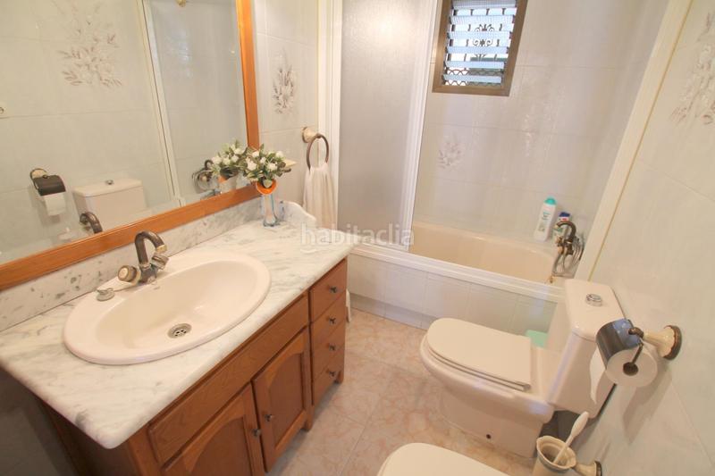 Foto 33c24340-9fb4-45ef-b795-c4409a8ba5df. Chalet con riscaldamento parcheggio piscina in Oromana Alcalá de Guadaira