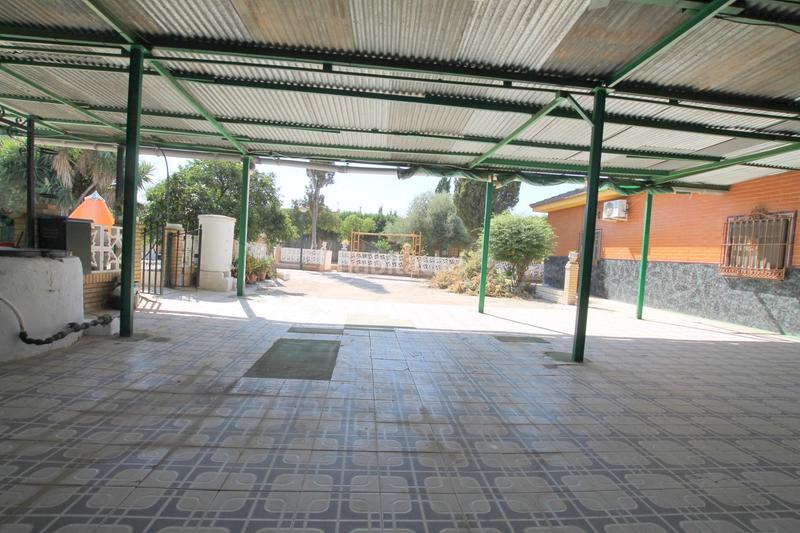 Foto f2b3cbf9-0e12-4c05-a4b3-6740665d5763. Chalet con riscaldamento parcheggio piscina in Oromana Alcalá de Guadaira