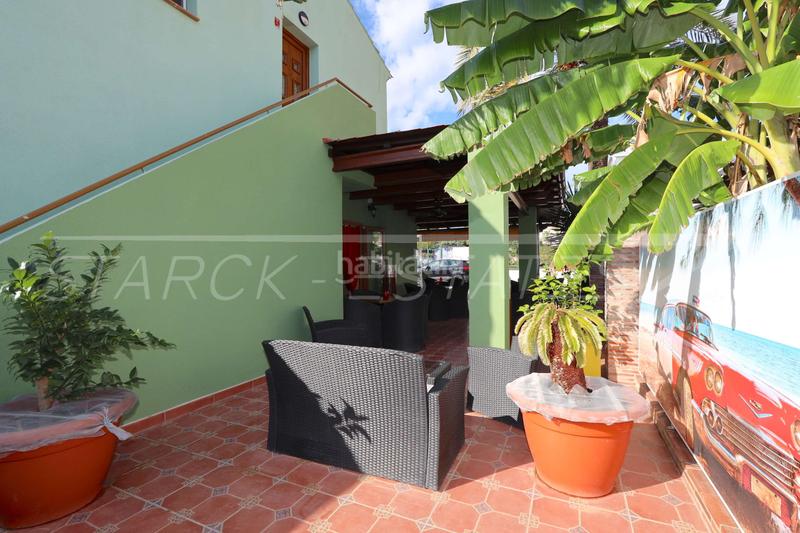 Foto c4f3f15c-67bb-42bf-995c-877e093f6c80. Local comercial en Centro Urbano Dénia