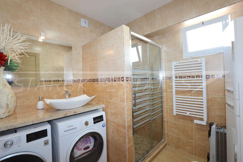 Foto e9cadefd-e0ba-4347-9b41-50a56213aba5. Locale commerciale in Centro Urbano Dénia