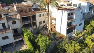 Haus in Vall de Laguart. Buena inversión casa de pueblo xxl con amplio jardín en la vall