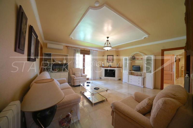 Foto 03eb651d-43d8-40bd-a0b0-f312728fe509. Casa adosada en Verger (el)