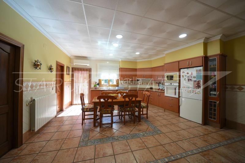 Foto 52a29aee-3061-4950-a9bf-20de8c9eb247. Casa adosada en Verger (el)