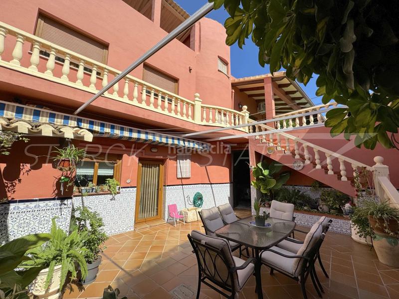 Foto f42081aa-b523-4fc3-848f-48c75789cab2. Casa adosada en Verger (el)