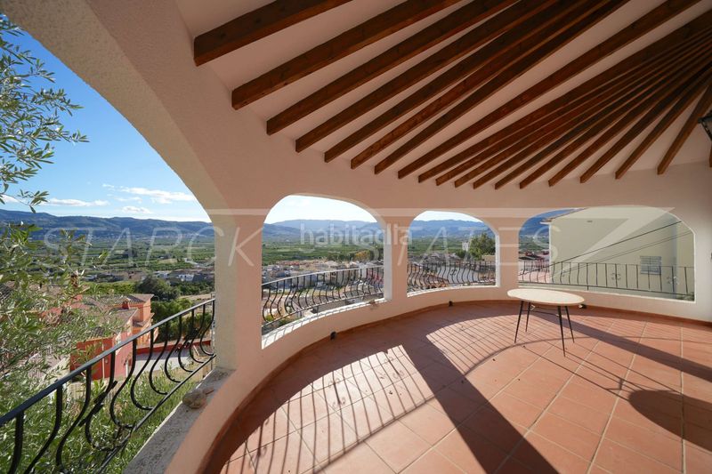 Foto a9227173-745b-4819-8193-7b0d1b3493a4. Casa amb xemeneia a Sanet y Negrals