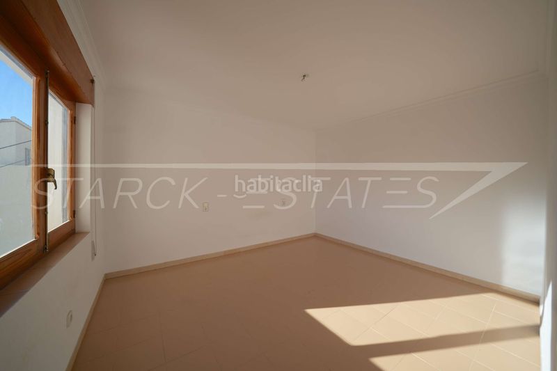 Foto e33cbf14-97d5-4124-818f-15299d4abe50. Casa amb xemeneia a Sanet y Negrals