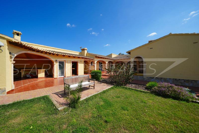 Foto b3246dd8-79f4-4835-b30d-a78479eafea2. Terreny residencial a Gata de Gorgos
