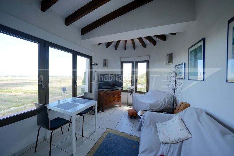 Foto 812e2dd9-39a3-442d-a612-a0dcaada32bd. Casa amb xemeneia piscina a Pego