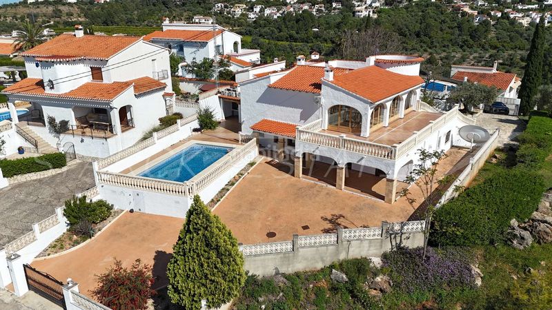 Foto 8cb6211b-c188-40f0-81e7-ae28745c760a. Casa con camino in Orba