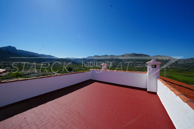 Foto 9c470f15-6a00-4b66-b856-1b8277175882. Casa con camino in Orba