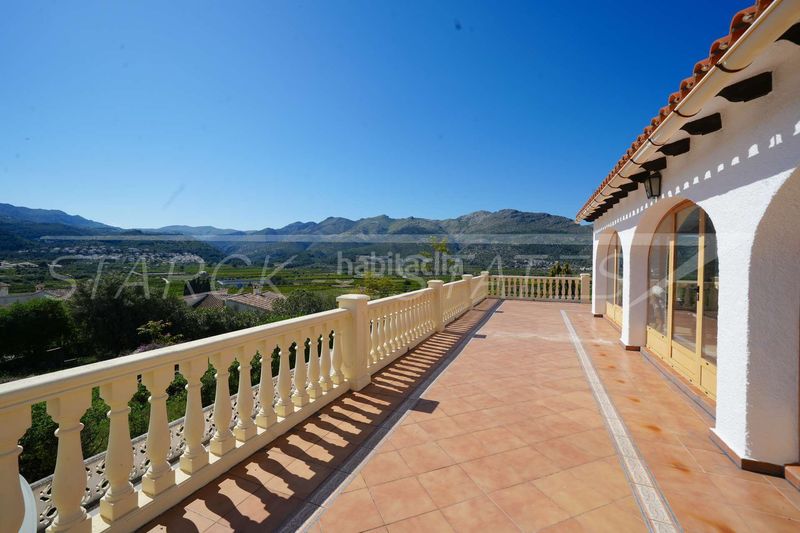 Foto a1356da5-1cc2-41fd-b934-f97ce202e0f1. Casa con camino in Orba
