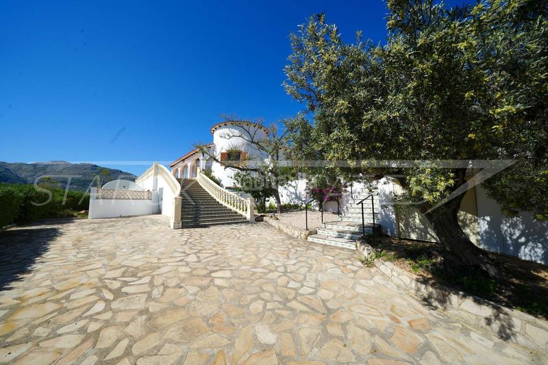 Foto efe59e98-bcd8-472d-8ba0-d68b01efb96b. Casa con camino in Orba