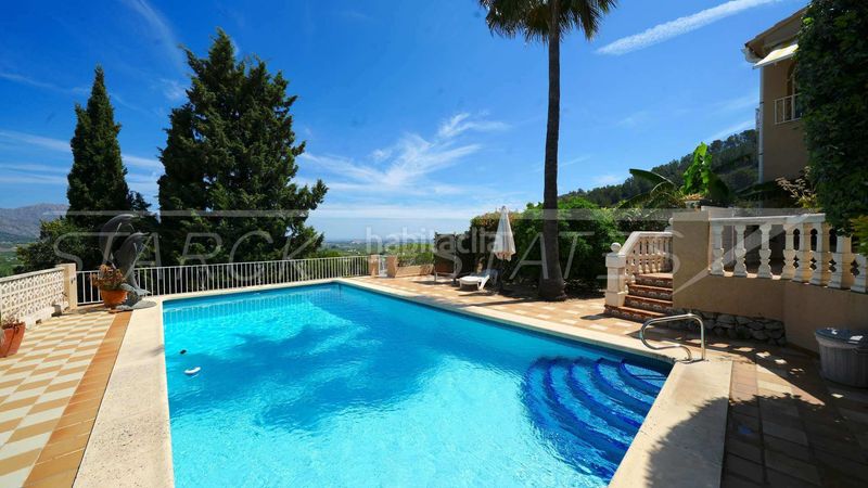 Foto 911bdd8b-26ff-4026-8fb9-d3b285bd422f. Casa amb xemeneia piscina a Benidoleig