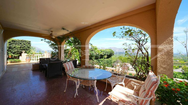 Foto b2ead77e-4efa-43b5-8487-769363ca27af. Casa amb xemeneia piscina a Benidoleig