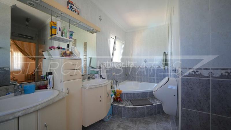 Foto ab720b47-2052-4087-954c-7bd3fc40d66a. Maison dans Benidoleig