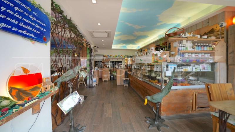 Foto d78f579f-f579-48a6-9d22-d468ffdadfeb. Local comercial a Centro Urbano Dénia