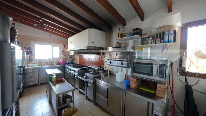 Foto 67b40f66-2cd6-4730-bfd2-abae03e3a82f. Local comercial a Pego