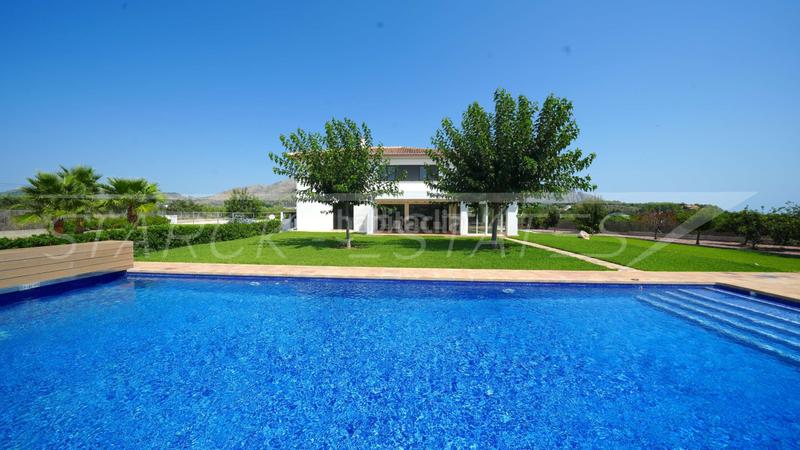Foto cb38bbbb-a8a3-4bd8-a74f-77a93436e1de. Residential plot in Sanet y Negrals