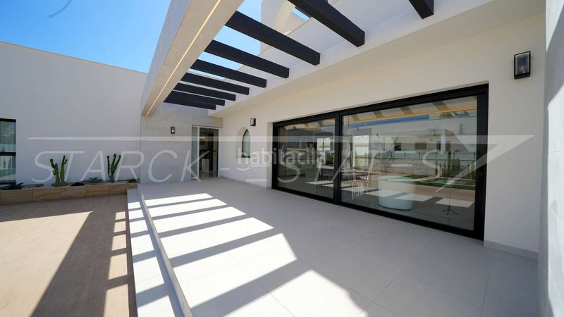 Foto c9f0c6b4-342e-4b8d-b86b-e78cced37417. Casa amb piscina a Centro de la Ciudad Quesada Rojales