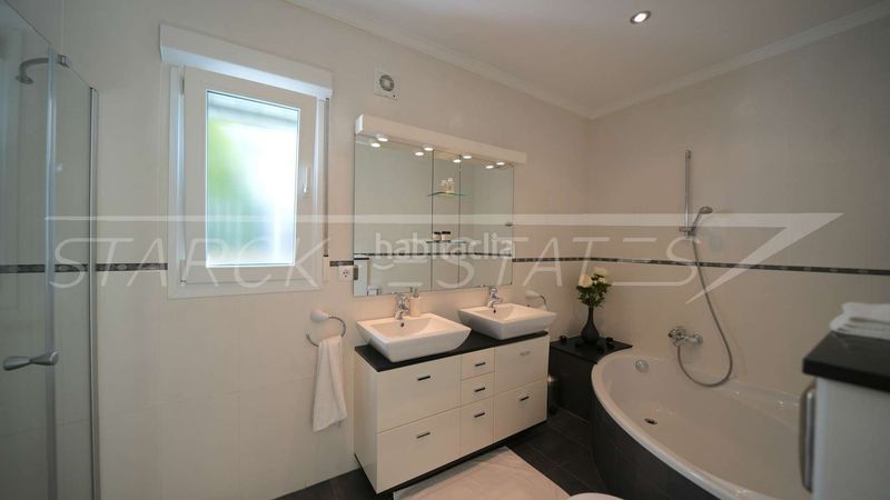 Foto 5db5030b-eefb-412f-b3b2-4eaee9f74519. Casa amb xemeneia piscina a Orba