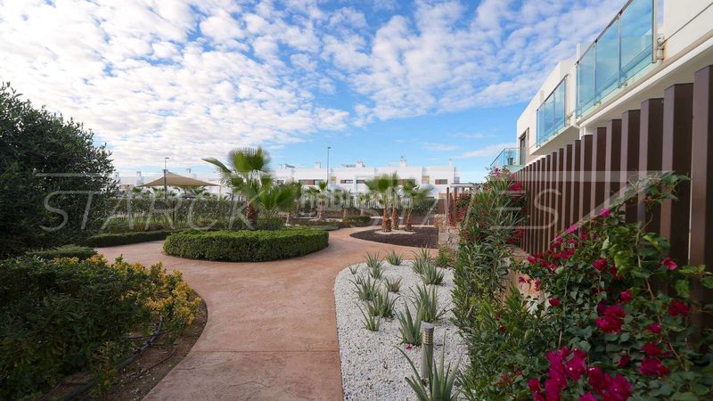 Foto a7bf2de7-0aa8-44ea-880b-2015f5594d1c. Attico con piscina in Desamparados - Hurchillo - Torremendo Orihuela