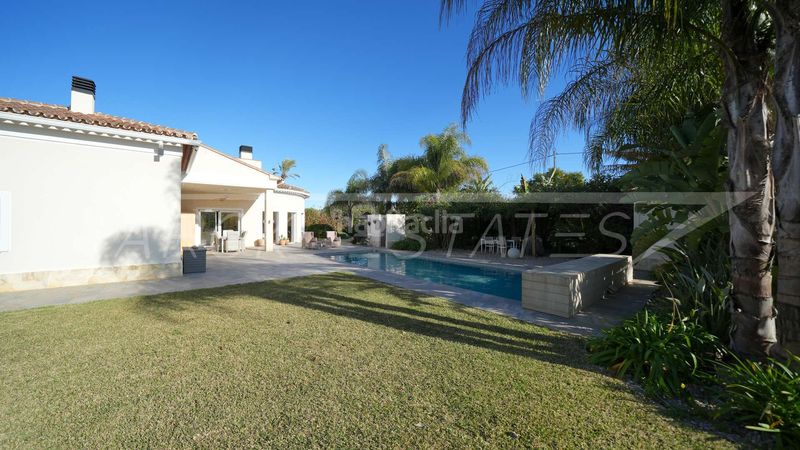 Foto 33dadfd5-4264-4fc6-ab68-92e85dd6fd10. Terreny residencial a Centro Pedreguer