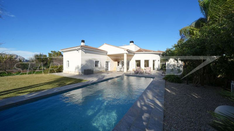 Foto b923515d-075d-4244-9aeb-ffcd2c490e7a. Terreny residencial a Centro Pedreguer