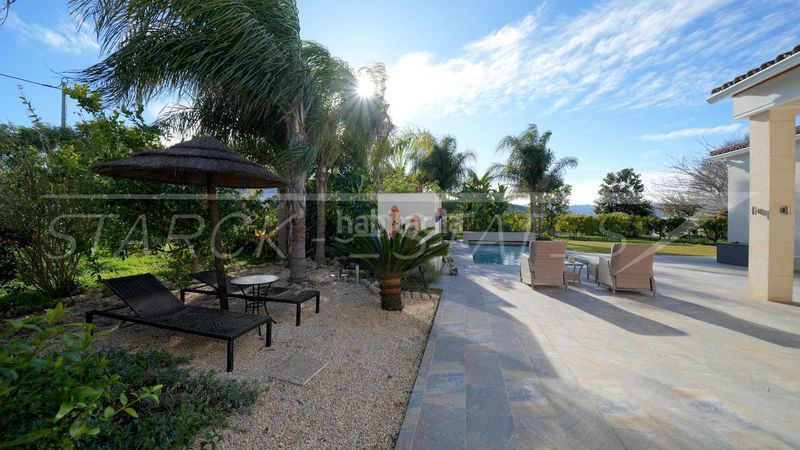 Foto c43aa234-c1b4-4def-9c69-b368276f4122. Terreny residencial a Centro Pedreguer
