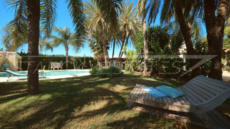 Foto a0534a59-5021-4c31-8904-b6166b50f11a. Casa amb xemeneia piscina a Poblets (els)