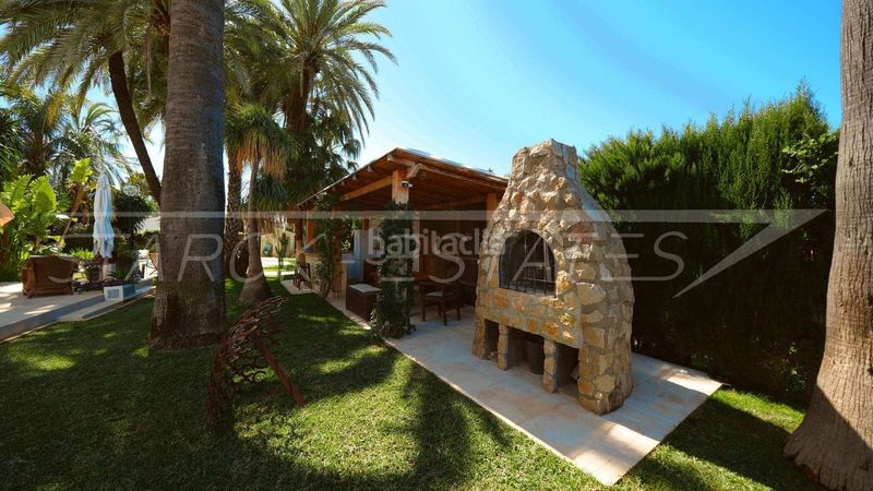 Foto d57ef56a-becf-4c54-89eb-05c25e349191. Casa amb xemeneia piscina a Poblets (els)