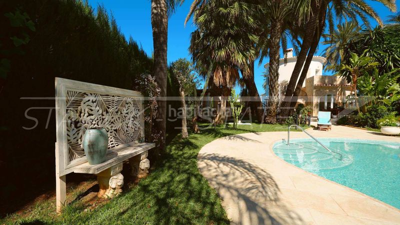 Foto ab4c56f7-6f04-4492-94ce-35842478bf3d. Maison avec cheminée piscine dans Poblets (els)