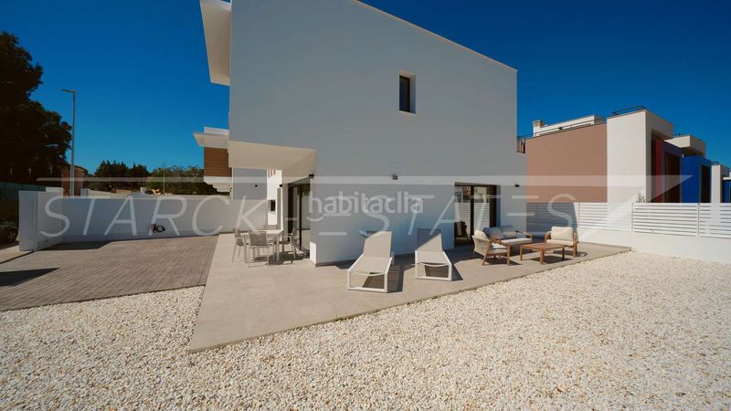 Foto c320e4ab-8ed5-4bcb-8993-6083e0d8c317. Casa en Centro Urbano Dénia