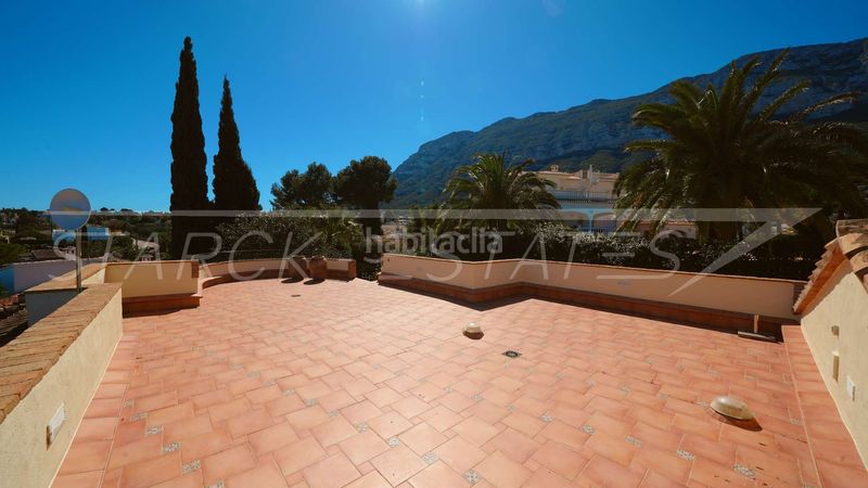 Foto 0e40b9b7-254d-4d51-abc1-644fb4252980. Casa amb xemeneia piscina a Centro Urbano Dénia