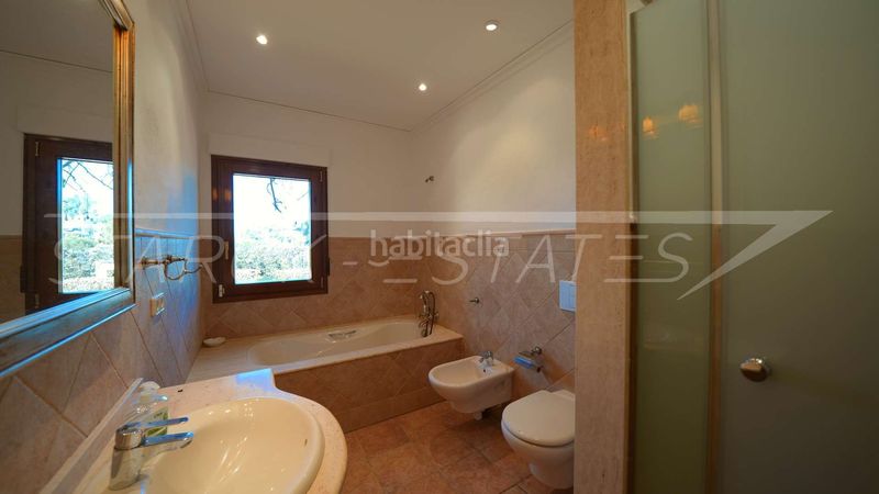 Foto dbcfa9df-62c2-4739-a05f-adbed6b6592f. Casa amb xemeneia piscina a Centro Urbano Dénia