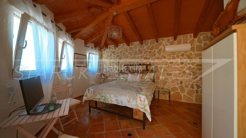 Foto 82062610-a5ae-47b5-85b2-431bdd1c8516. Casa amb xemeneia piscina a Orba