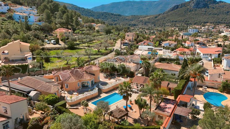 Foto a8872307-2c1c-4cf6-9952-dad4ac0657eb. Casa amb xemeneia piscina a Orba