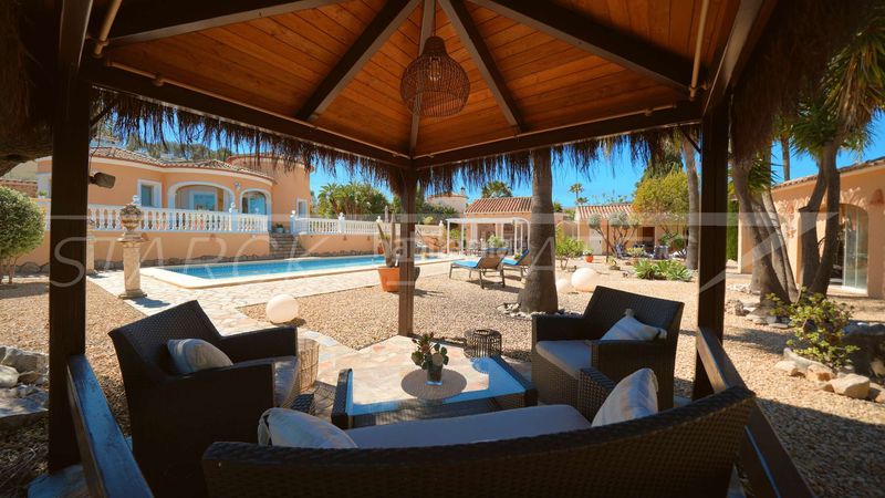 Foto c9e75e11-c381-4dd5-bcdc-036587ecc3ab. Casa amb xemeneia piscina a Orba