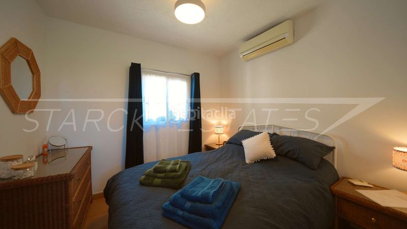 Foto 99026321-f672-4752-bcdd-31f7275b3b57. Casa amb xemeneia piscina a Orba