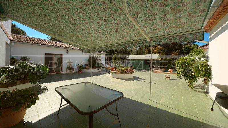Foto 50e5c1f8-b6fe-4820-8f48-03296ea4a422. Terreny residencial a Centro Pedreguer