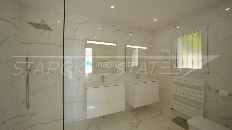 Foto f3d939c6-8472-461e-8347-0f6ef8679d2c. Casa amb xemeneia piscina a Centro Ciudad Xàbia