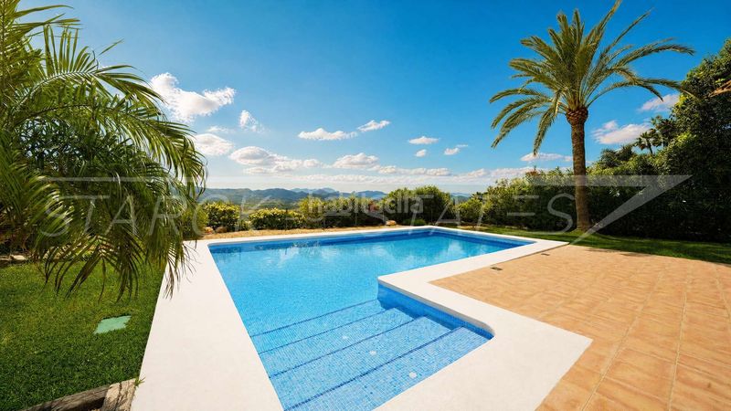 Foto feebf66e-3c04-479d-bd83-c57e20fd6ff8. Casa amb xemeneia piscina a Centro Ciudad Xàbia