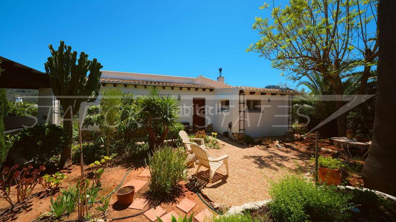 Foto 819239d7-3482-41e5-816f-07659f2d0906. Casa amb xemeneia piscina a Vall de Ebo