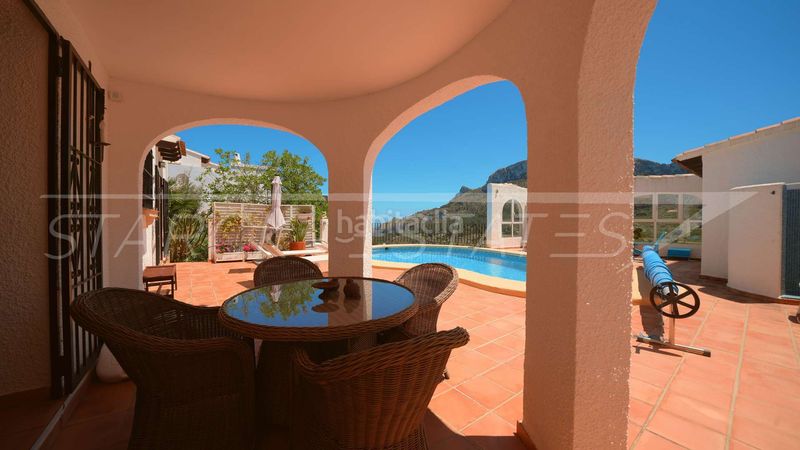 Foto f7e8eede-fc5b-4648-b7bf-3bef28fc62c9. Casa amb xemeneia piscina a Vall de Ebo