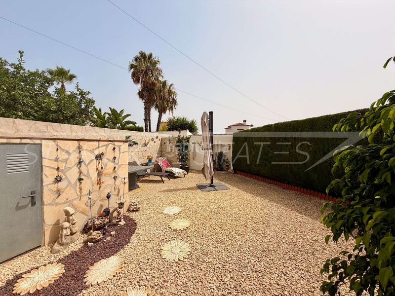 Foto 3a684cca-2939-4c8f-bf14-f4b7787cdb30. Casa amb piscina a Poblets (els)