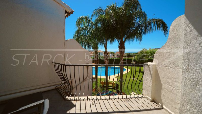 Foto 55ea559c-efc0-4abf-a2cf-a8974d902d68. Casa con piscina in Poblets (els)
