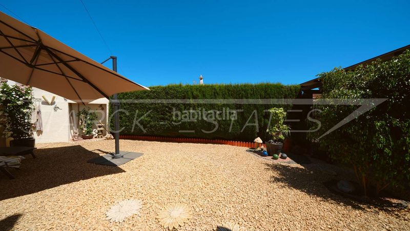 Foto 2641f459-1082-48d2-ab5f-01f72af84ee2. Haus mit pool in Poblets (els)