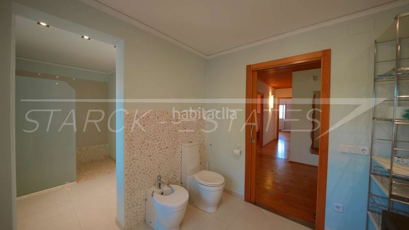 Foto 5ab67e98-521f-4044-acaf-b6d915073063. Casa amb xemeneia piscina a Oliva pueblo Oliva
