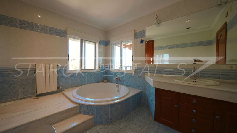 Foto a6a5bbfa-c180-4fe0-8941-591594ad284a. Casa amb xemeneia piscina a Oliva pueblo Oliva